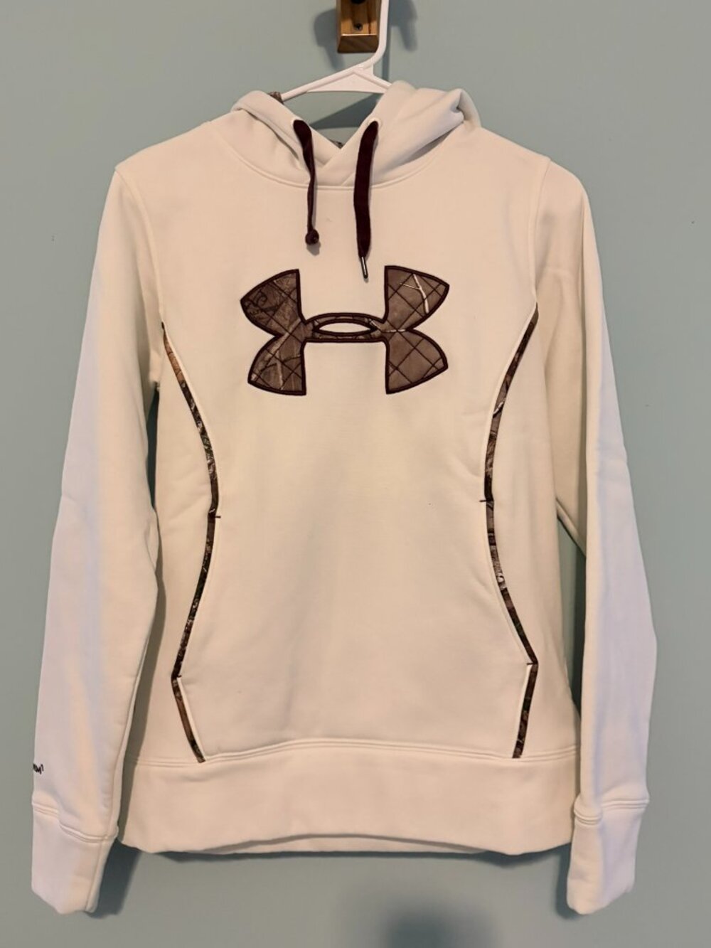 Under Armour Storm Hoodie White and Camo Small LN